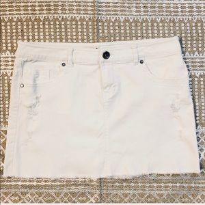 Mudd Distressed White Denim Jean Skirt